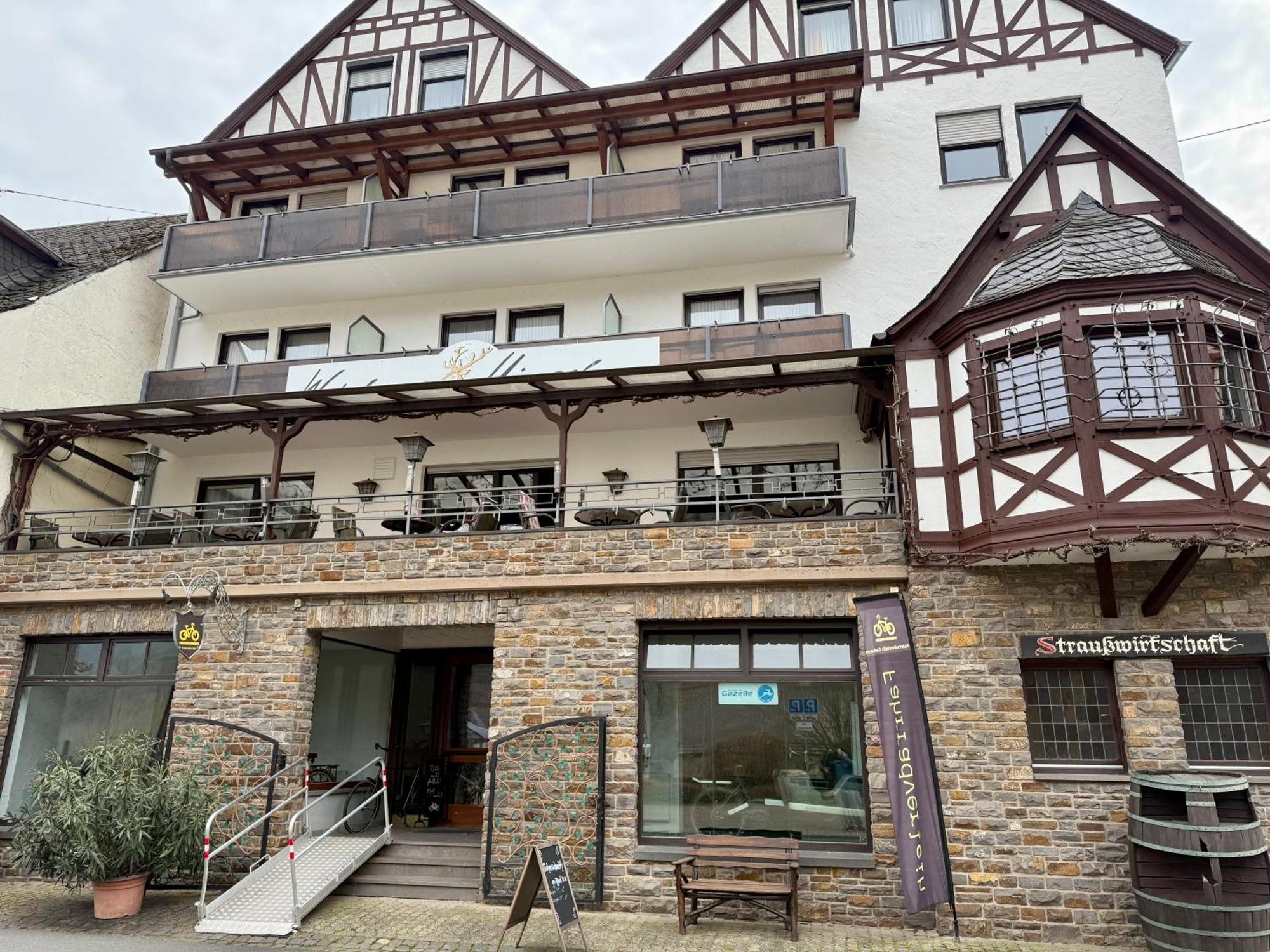 Hotel Weinhaus Hirschen Bruttig Esterno foto
